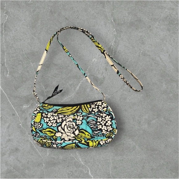 Vera Bradley Handbags - Vera Bradley Small Purse